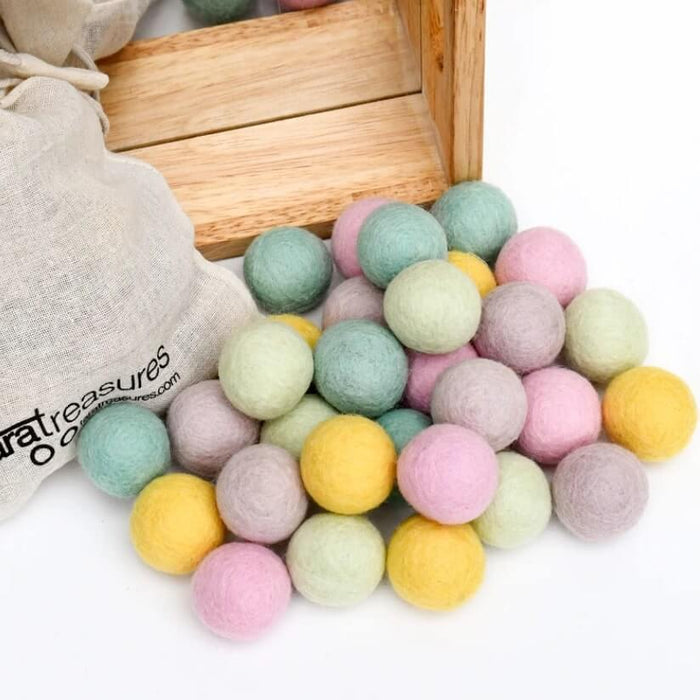 Wool Felt Balls in a Pouch - Pastel set of 30